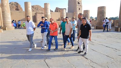 الآثار: تطوير المشروعات السياحية لرفع كفاءة الخدمات للزائرين بالأقصر وأسوان 