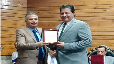 كلية الاقتصاد المنزلي بجامعة حلوان تكرم السفير مصطفى الشربيني (صور)