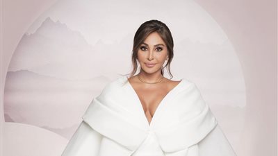 إليسا تحسم الجدل حول موعد طرح ألبومها الجديد.. وتؤكد: 