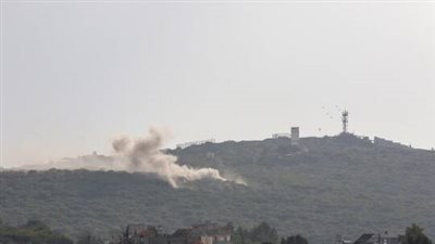 نجاة فريق للدفاع المدني اللبناني من غارة إسرائيلية