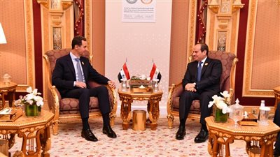 عاجل| السيسي يلتقي مع الرئيس السوري بالرياض