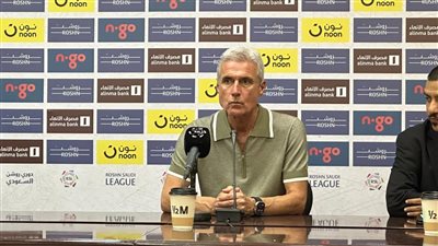 كاسترو يستقر على بديل العمري في مواجهة الهلال