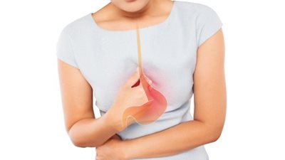 لو بتعاني من ارتجاع المرئ.. احذر تناول هذه الأطعمة والمشروبات