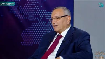 عبدالسند يمامة: وجود أكثر من 100 حزب مشهد عبثي