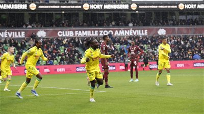 مصطفى محمد يشارك في خسارة نانت أمام ميتز بالدوري الفرنسي