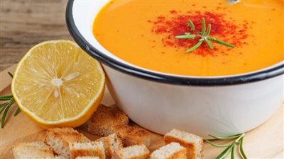 بوصفات سهلة وبسيطة.. طريقة تحضير شوربة العدس التركية 