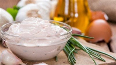 طريقة عمل ثومية الشاورما.. إليك أشهر الوصفات