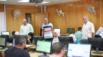 مركز التحول الرقمي بجامعة جنوب الوادي يجري اختبارات لـ 124 باحثًا