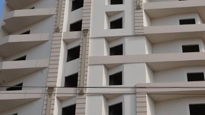 محافظ الدقهلية يأمر بتوجيه لجنة هندسية لإزالة مخالفات بعقار رصده بنفسه أثناء جولته بالمنصورة