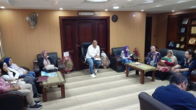 وكيل صحة الدقهلية يجتمع بإدارة الصيدلة لبحث ترشيد استهلاك المضادات الحيوية