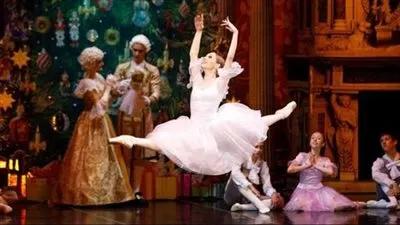 59 ساعة في طابور طويل لمشاهدة 