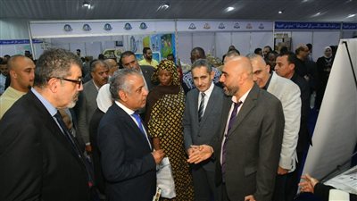 محافظ الغربية والوفد الإفريقي يتفقدون معرض “صنع في الغربية“