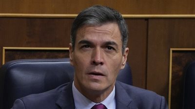 رئيس الوزراء الإسباني يطالب إسرائيل بوقف 