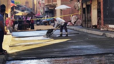 محافظ الغربية يتابع استكمال رصف سوق التقوى بالمحلة الكبرى (صور)