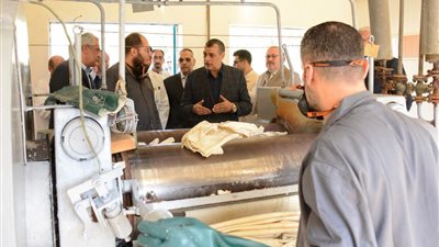 وزير الدولة للإنتاج الحربي في زيارة مفاجئة لشركة 
