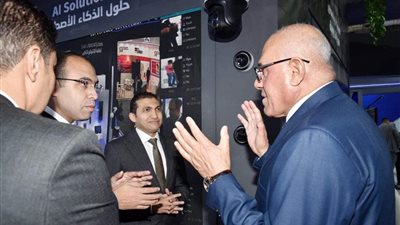 رئيس العربية للتصنيع يتفقد جناح الهيئة بمعرض القاهرة الدولي للتكنولوجيا Cairo ICT