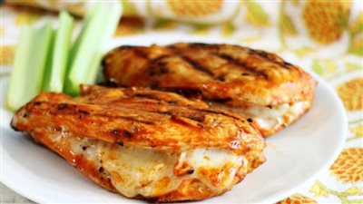 تألق بالمطبخ.. وصفة دجاج بجبنة الموزريلا الشهية مع نصائح لإعدادها بمهارة