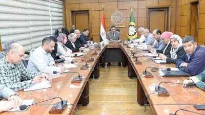 محافظ الدقهلية يترأس اجتماعًا لمتابعة الموقف التنفيذي لملفات عمل إدارات الديوان
