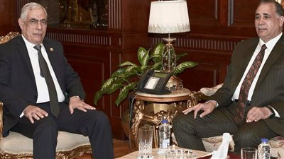 لتهنئته بالمنصب الجديد.. النائب العام يستقبل نقيب المحامين