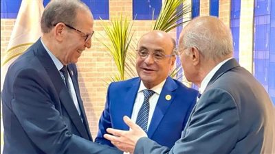 رئيس النيابة الإدارية يزور جناح وزارة العدل بمعرض القاهرة الدولي للتكنولوجيا 