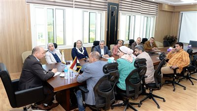 تفاصيل اجتماع وجولة رئيس جامعة المنصورة الأهلية لمتابعة امتحانات الفصل الدراسي (صور) 