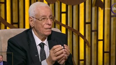 هل يمنع سقوط صمام القلب من دخول الكليات العسكرية؟.. حسام موافي يُجيب (فيديو) 