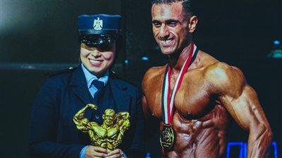 رئيس جامعة السادات تهنئ البطل سيف محجوب لفوزه بلقب بطل الأبطال وبطل العرب في كمال الأجسام