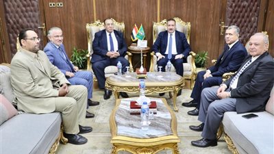 محافظ المنوفية يلتقي رئيس الاتحاد العام للجمعيات والمؤسسات الأهلية والمنسق العام للتحالف الوطني 