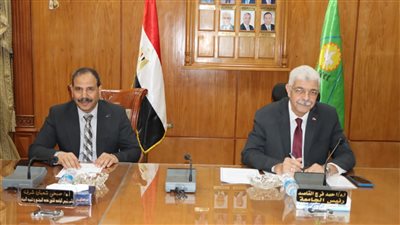 رئيس جامعة المنوفية يعقد الاجتماع الشهري للجنة المنشآت