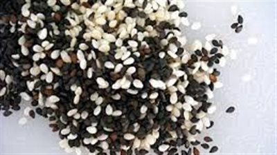 فروقات السمسم الأسود والسمسم الأبيض..الاستخدامات والفوائد