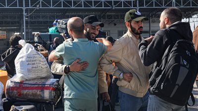 بعد انطلاق صافرة الهدنة.. ماذا حدث في غزة اليوم الجمعة؟