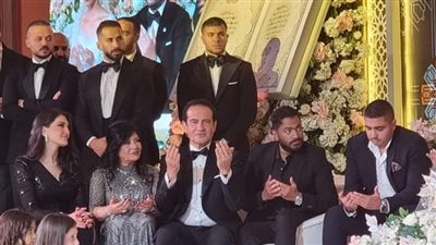 بعد خروجه من الاكتئاب.. تامر حسني أول الحاضرين في حفل زفاف أحمد ثروت