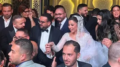 أبرزهم تامر حسني.. نجوم الفن في زفاف أحمد نجل محمد ثروت