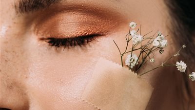 وصفات طبيعية للتخلص من النمش والبقع وتصبغ الوجه