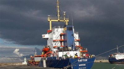 انطلقت من مصر.. أبرز المعلومات عن سفينة الحاويات الغارقة قبالة سواحل اليونان