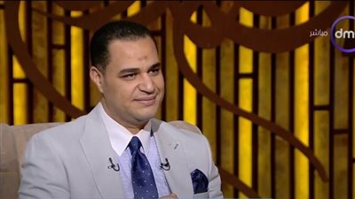 لماذا لا يستطيع الإنسان مسامحة من ظلمه؟.. طبيب نفسي يوضح