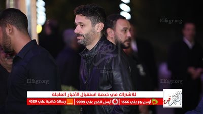 كريم محمود عبد العزيز يقدم واجب العزاء في الراحل طارق عبد العزيز