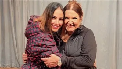 مع ميمي جمال.. إيمي طلعت زكريا تشوق جمهورها لعمل فني جديد