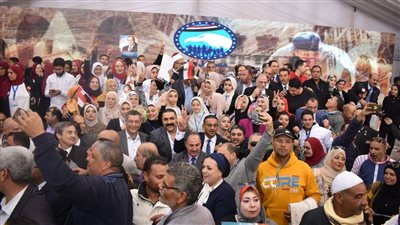 حملة المرشح عبدالفتاح السيسي تشارك فى مؤتمر حاشد لحزب مستقبل وطن بالغربية (صور)
