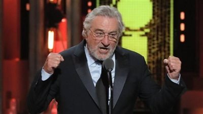 روبرت دي نيرو غاضب من آبل لهذا السبب!