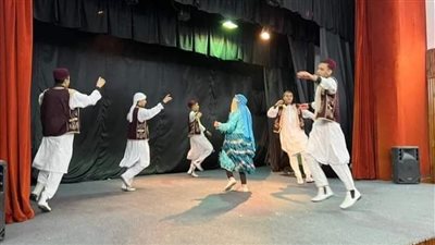 لقاءات تثقيفية وورش فنية لطلاب المدارس ضمن أنشطة ثقافة بمطروح