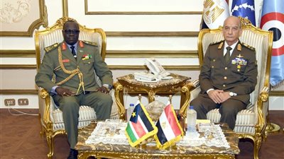 الفريق أول محمد زكي يلتقي وزير الدفاع وشئون المحاربين القدامى بجنوب السودان