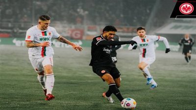 بمشاركة مرموش.. آينتراخت فرانكفورت يتلقى الهزيمة على يد أوجسبورج في الدوري الألماني