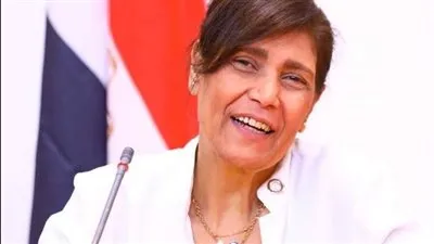 عايدة فهمي: 