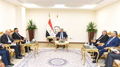 وزير الإنتاج الحربي يلتقي نائب وزير الدفاع بصربيا ورئيس قسم الصناعات الدفاعية بأوزباكستان