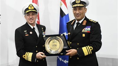 لقاءات ثنائية لقادة الأفرع الرئيسية وكبار قادة القوات المسلحة على هامش فعاليات 