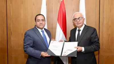 وزير التعليم يتسلم نتيجة مسابقة شغل 30 ألف وظيفة معلم مساعد للعام الثاني