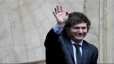 رئيس الأرجنتين المنتخب يرد على ماسك: 