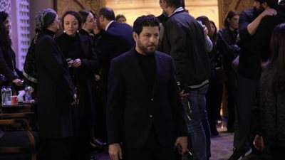 إياد نصار يؤدي واجب العزاء والمواساة لأسرة أشرف عبد الغفور 