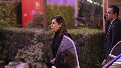 وصول وزيرة الثقافة لعزاء أشرف عبد الغفور 